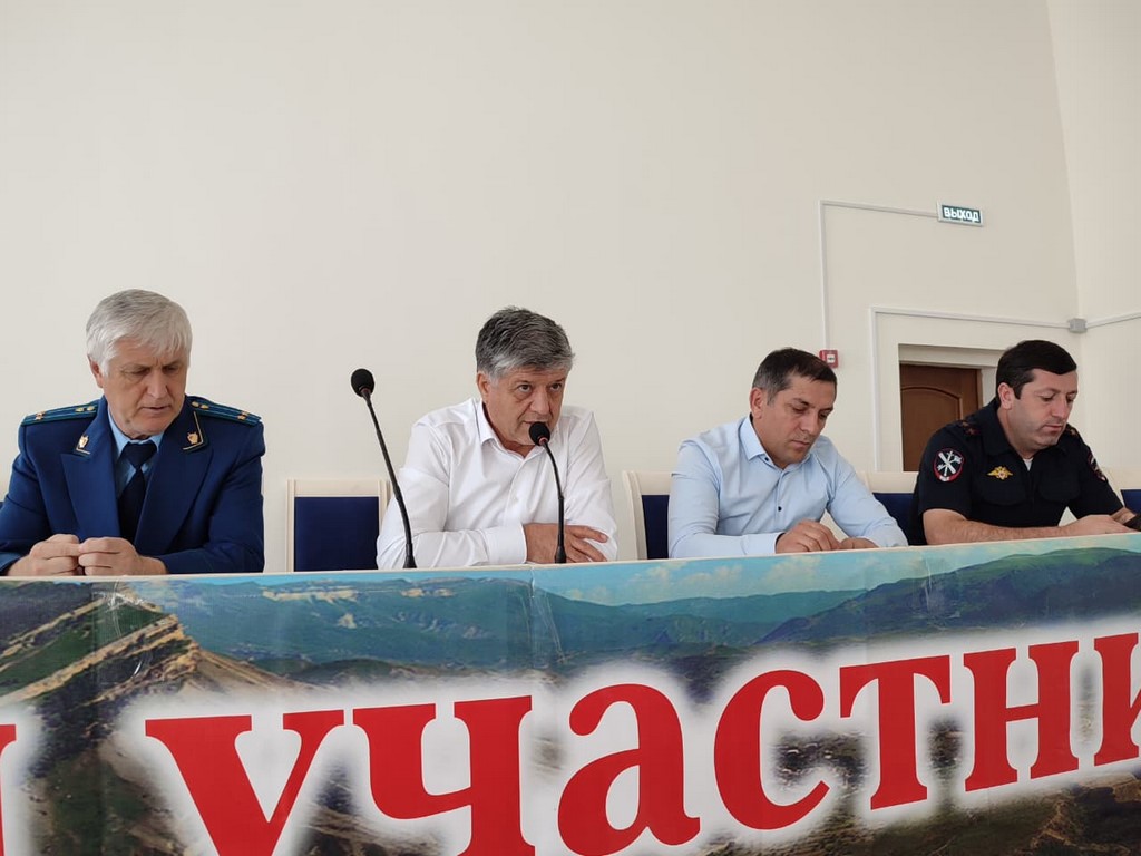 В Гунибском районе обсудили вопросы антитеррористической защищенности