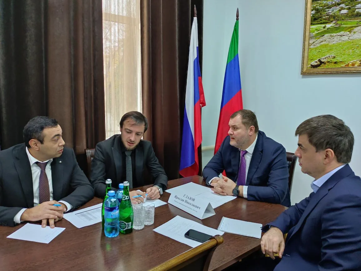 В Карабудахкенте прошел выездной прием граждан министром здравоохранения республики