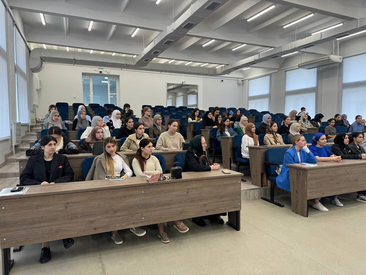 Корреспонденты «Молодежи Дагестана» выяснили как сдают сессии участники СВО