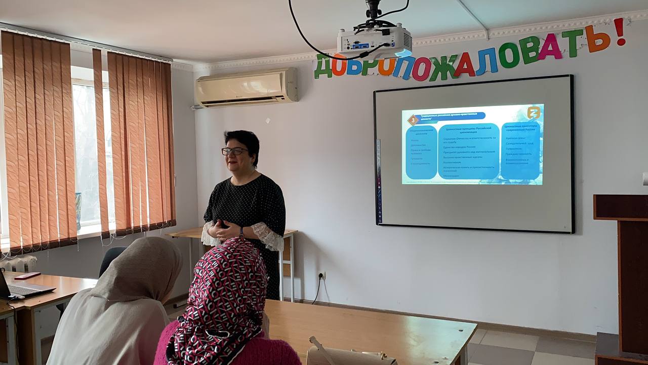 Лекторы Российского общества «Знание» рассказали дагестанским студентам о блокадном Ленинграде