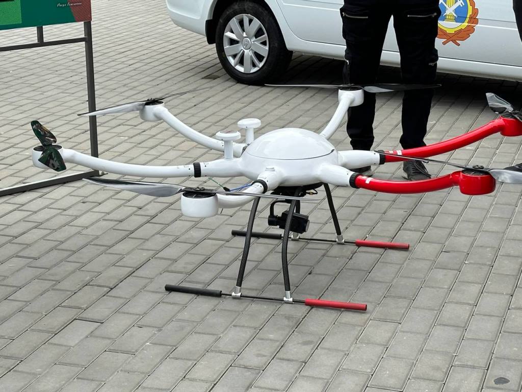 Выставка спецмашин и общественного транспорта организована в Махачкале