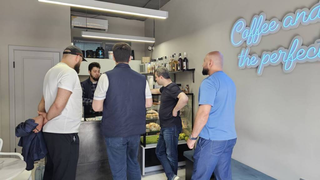 Коммерческие точки Махачкалы проверили на законность деятельности и наличие кассовых аппаратов