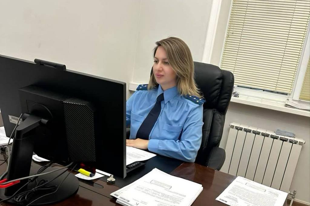 В Каспийске ребенка зачислили в школу после вмешательства прокуратуры