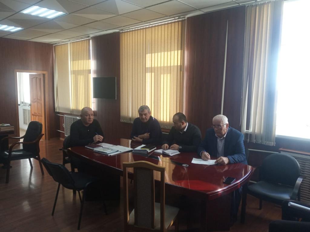 Ряд актуальных вопросов обсудили в администрации Курахского района