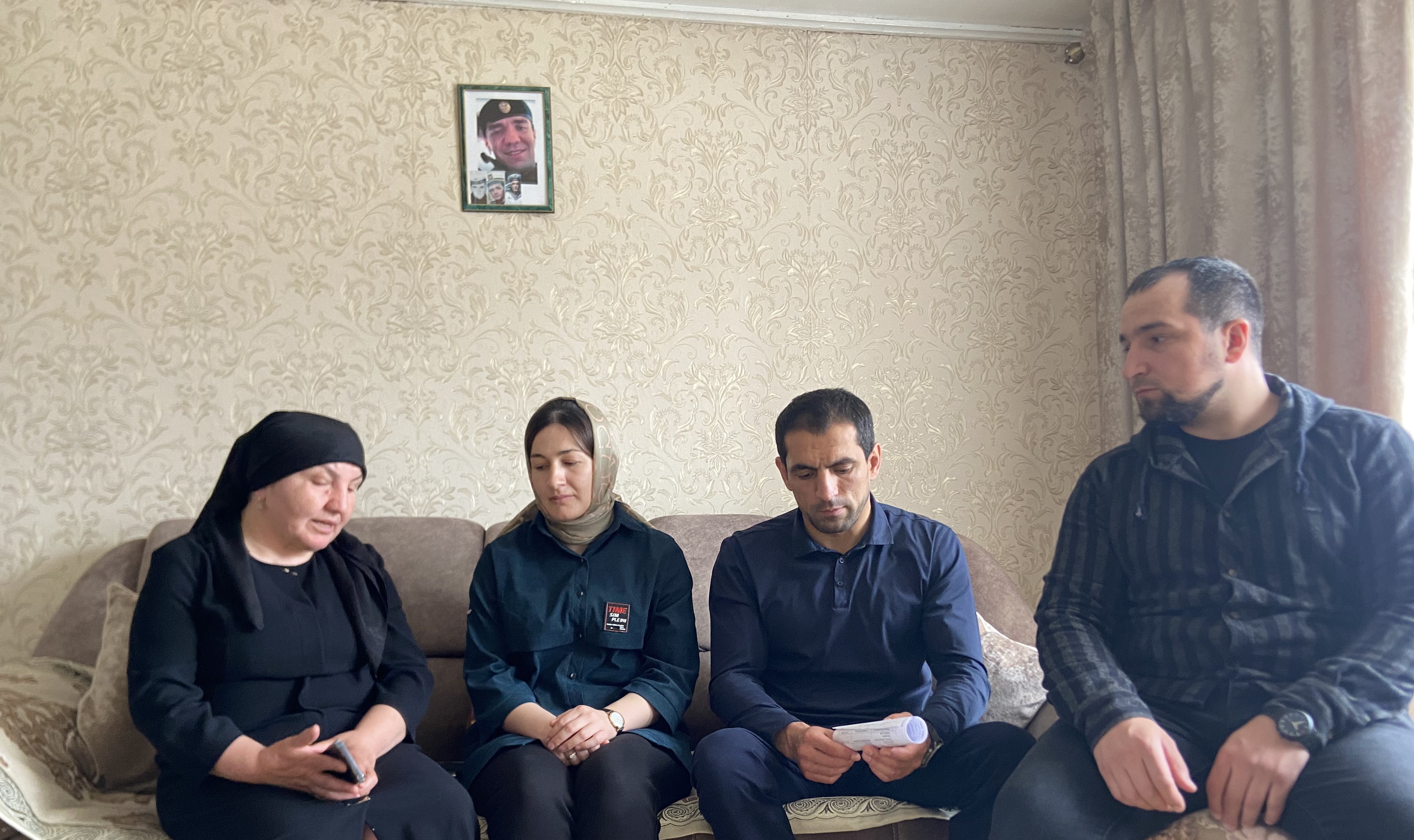 Работники Комплексного центра в Хунзахском районе посетили семьи погибших участников СВО