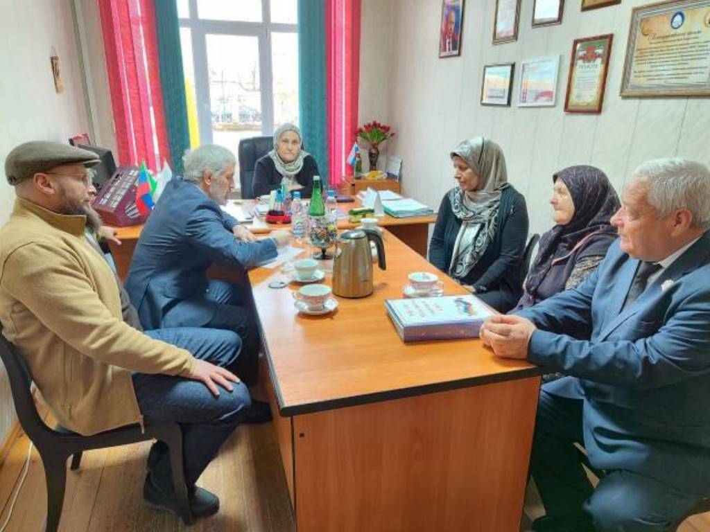 Депутат Алиасхаб Шабанов выслушал обращения жителей Кизилюртовского района