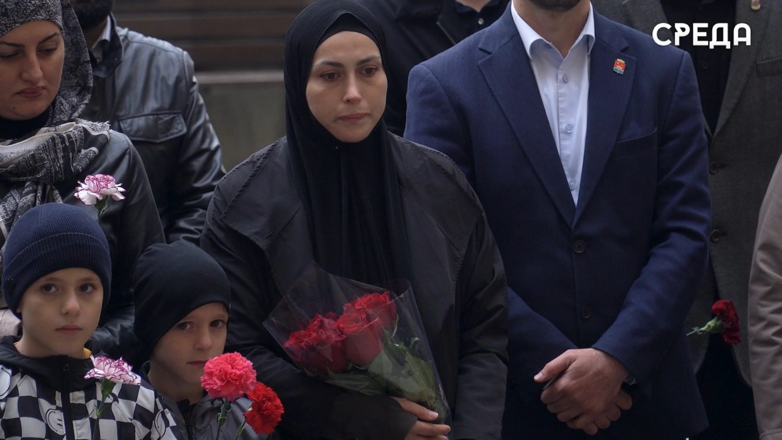 В Каспийске открыли мемориальную доску герою СВО Казбеку Азизову