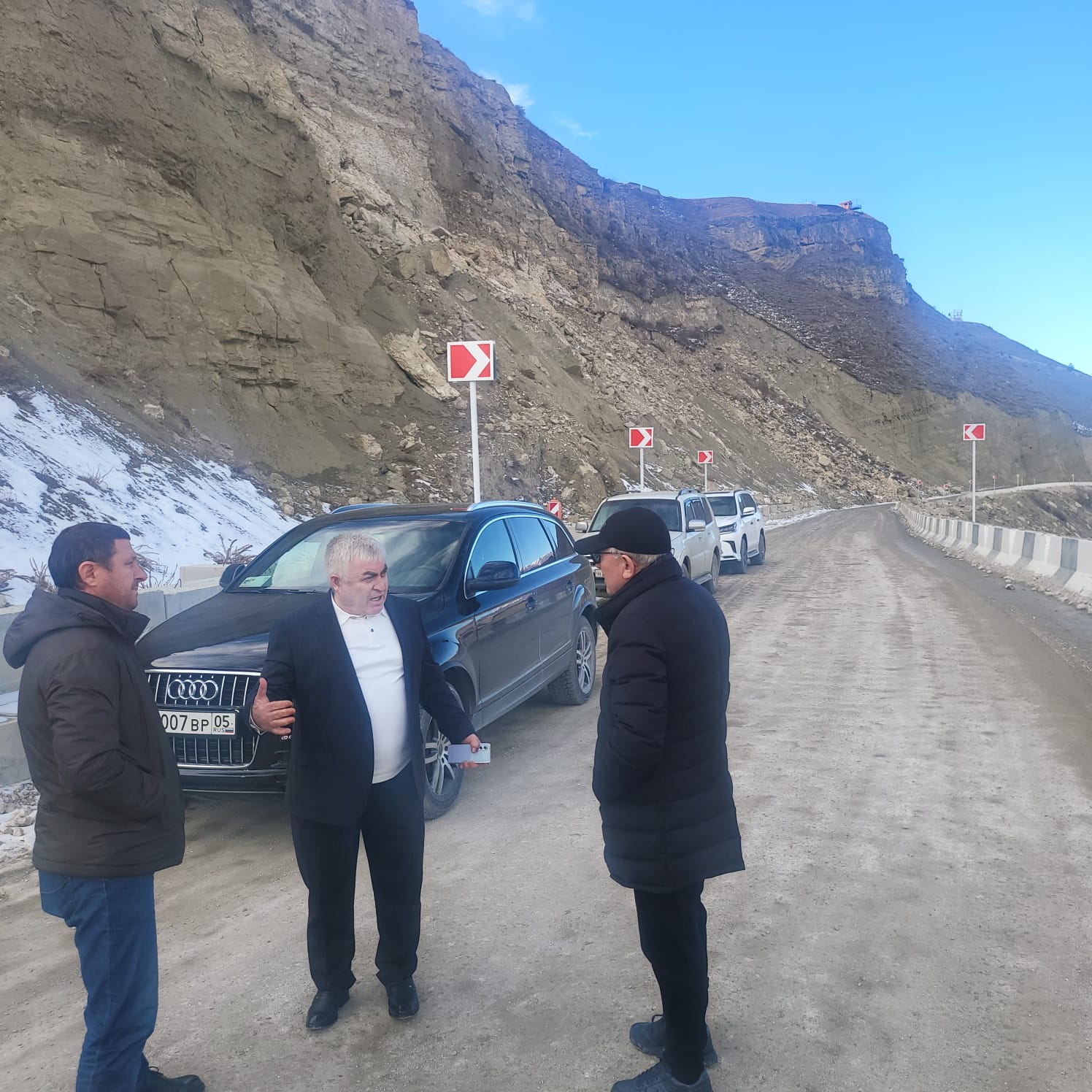 В Ахвахском районе прошло обсуждение реконструкции автодороги «Ботлих – Карата»