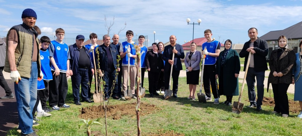 Акция «Сад памяти» прошла в Кумторкалинском районе