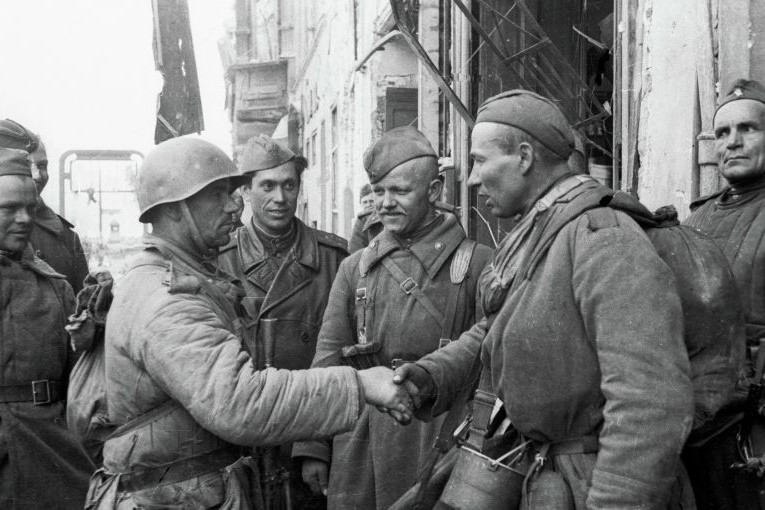 25 апреля 1945 года - 14 дней до Победы!