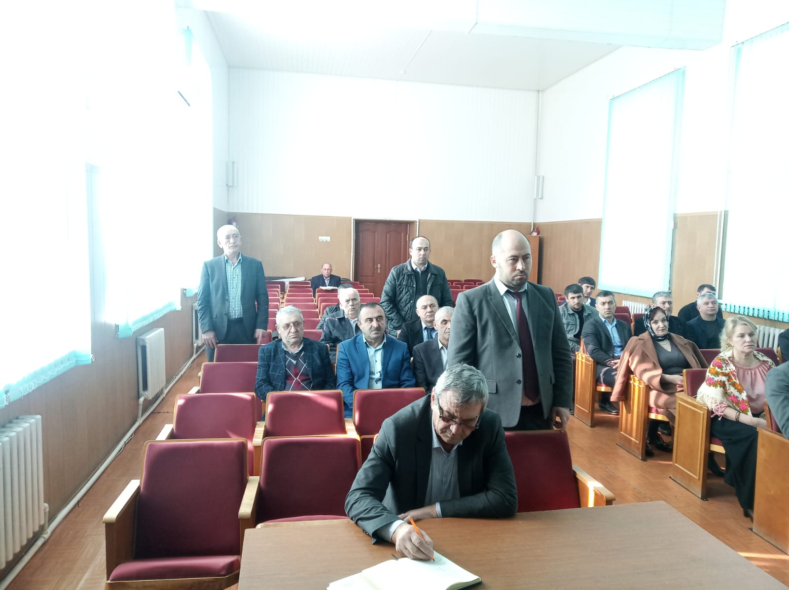 Еженедельное рабочее совещание по актуальным вопросам прошло в Курахском районе