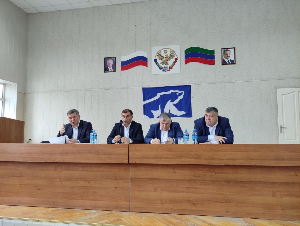 В Карабудахкентском районе прошла сессия Собрания депутатов