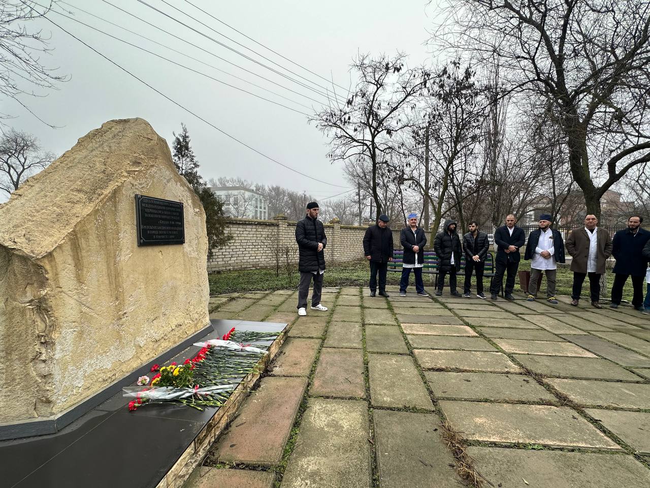 Медики Кизляра почтили память погибших в теракте 1996 года