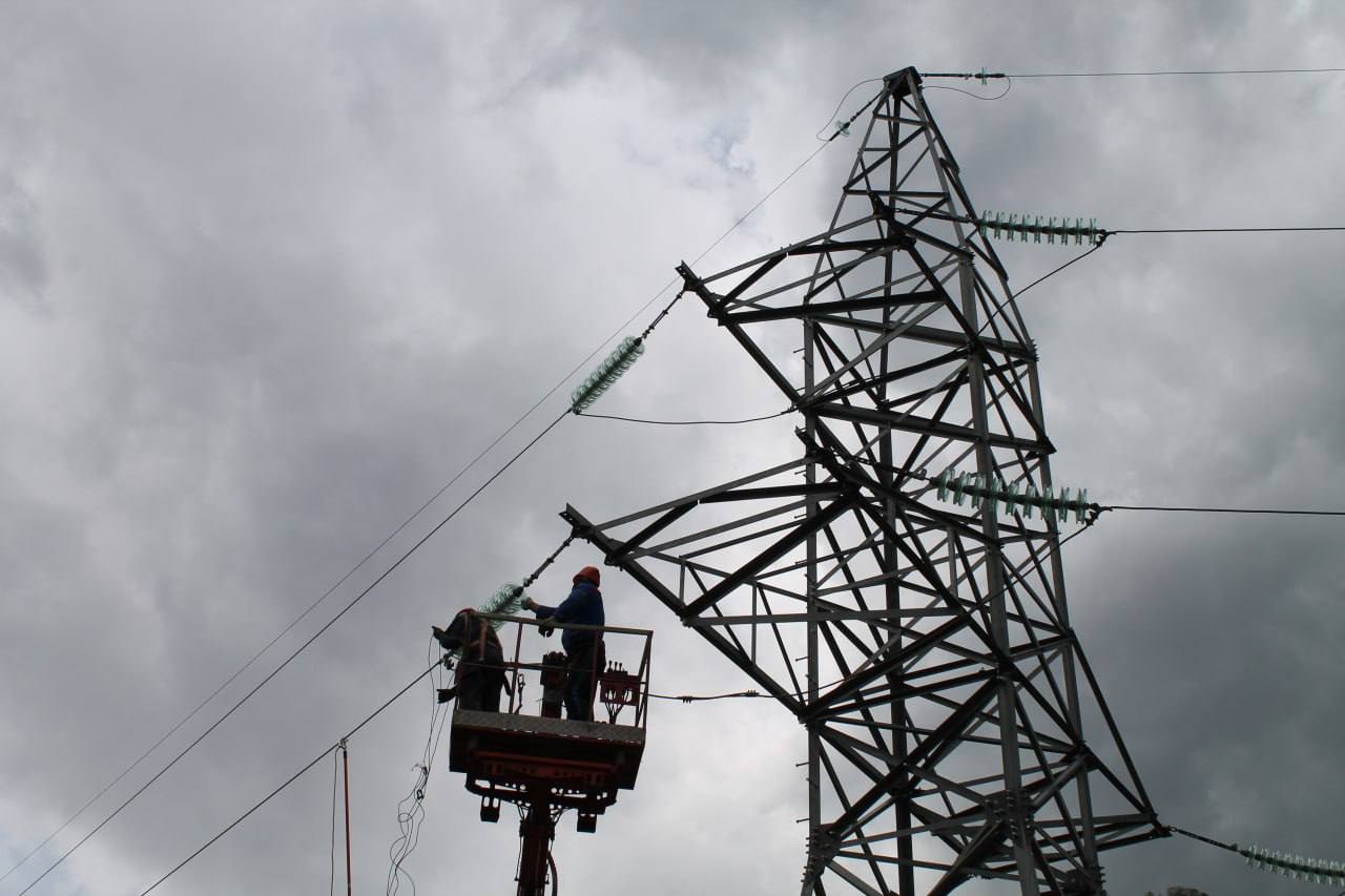 Энергетики Дагестана намерены до конца дня восстановить энергоснабжение обесточенных потребителей