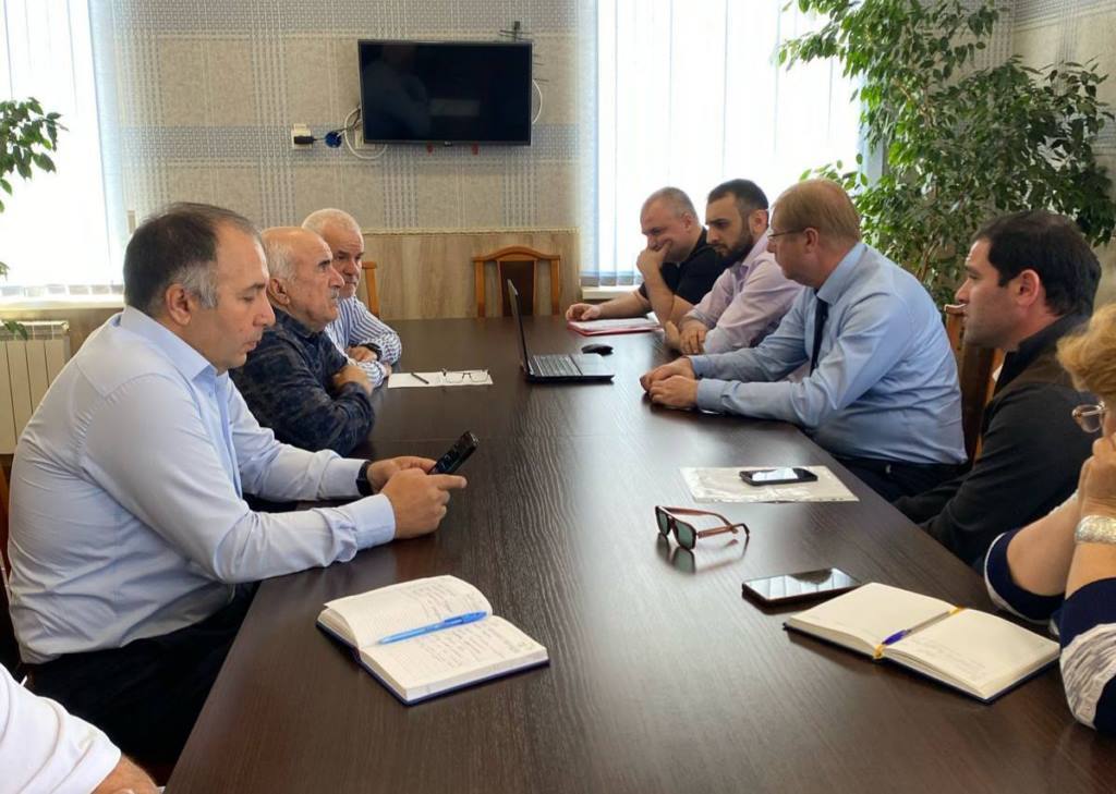 В Казбековском районе будут проведены комплексные кадастровые работы