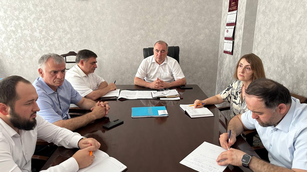В Минэкономразвития Дагестана обсудили социально-экономическое развитие Тляратинского района