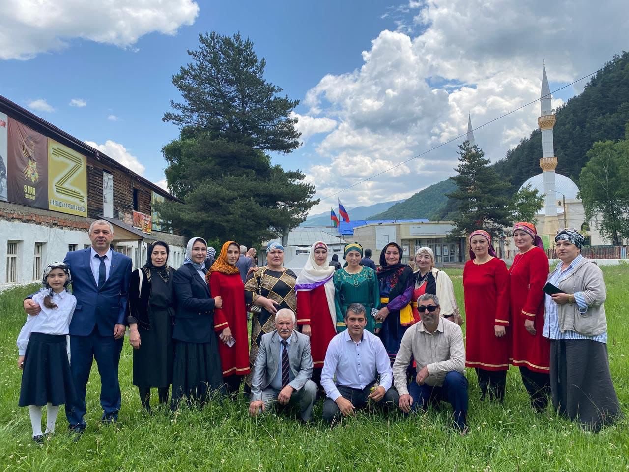 Единороссы Бежтинского участка провели праздничное мероприятие, приуроченное ко Дню России