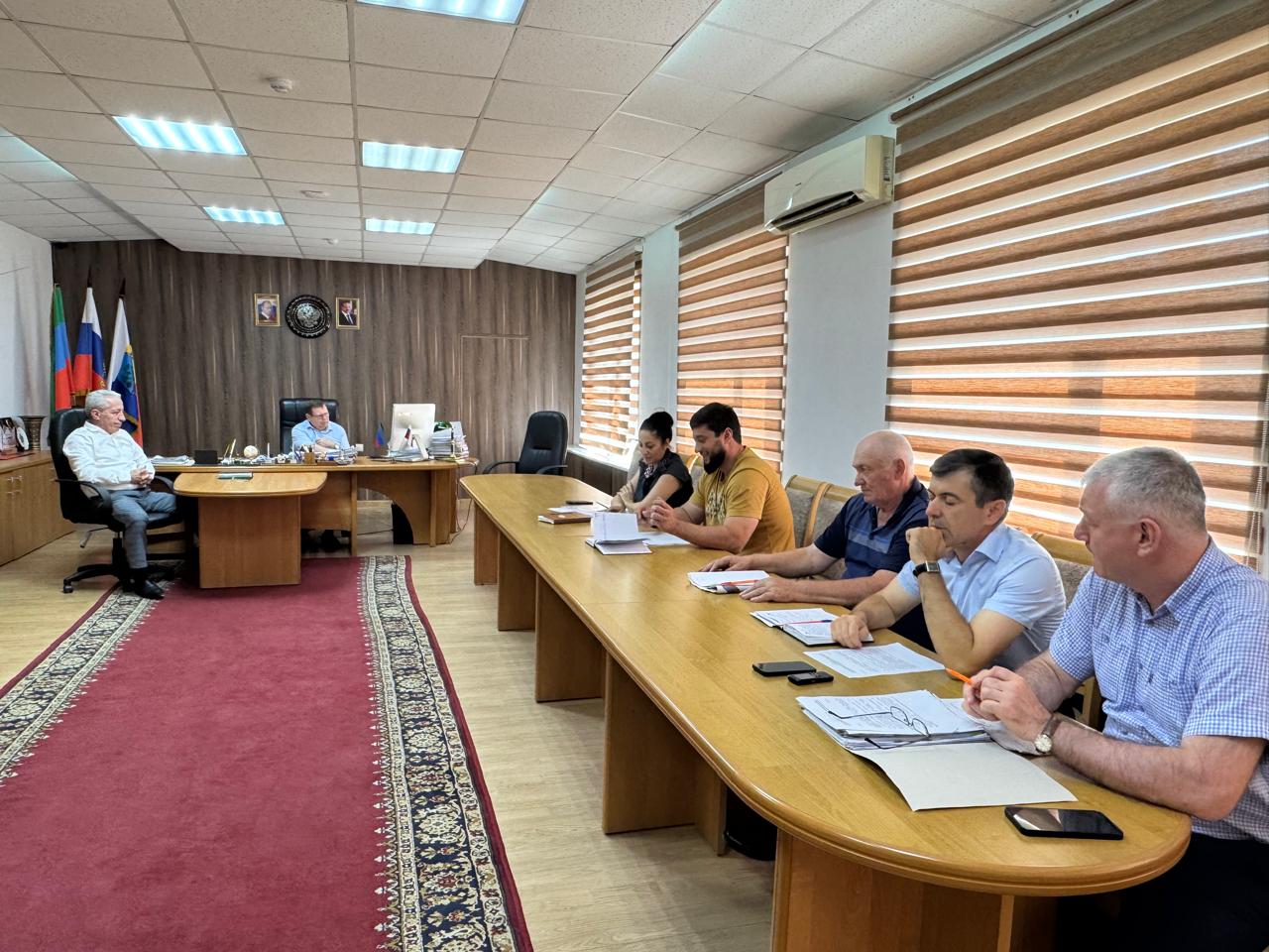 В Кизляре усилили борьбу с незаконной рекламой