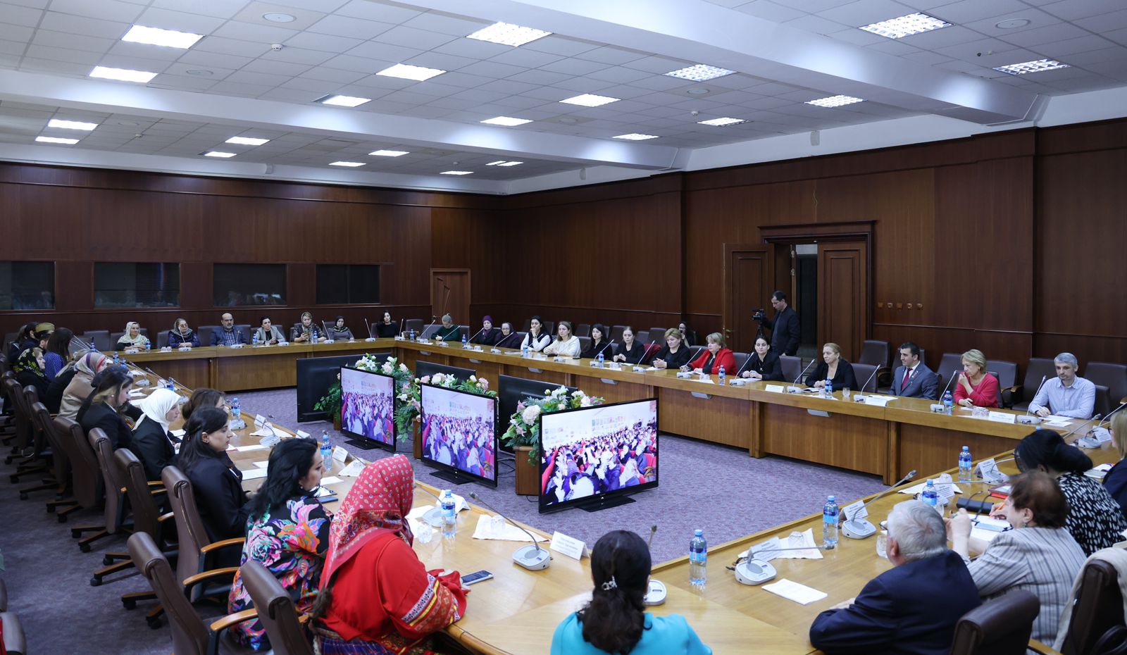 Фестиваль народного искусства «Героям России посвящается» стартовал в Дагестане