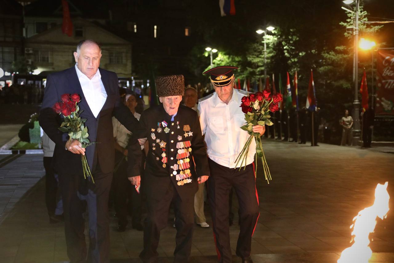 Акция «Свеча памяти» прошла в Махачкале