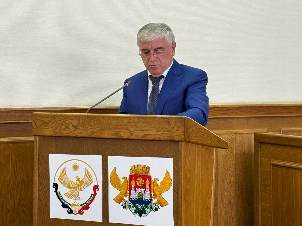 Власти Махачкалы заявили о росте среднемесячной зарплаты на 12%