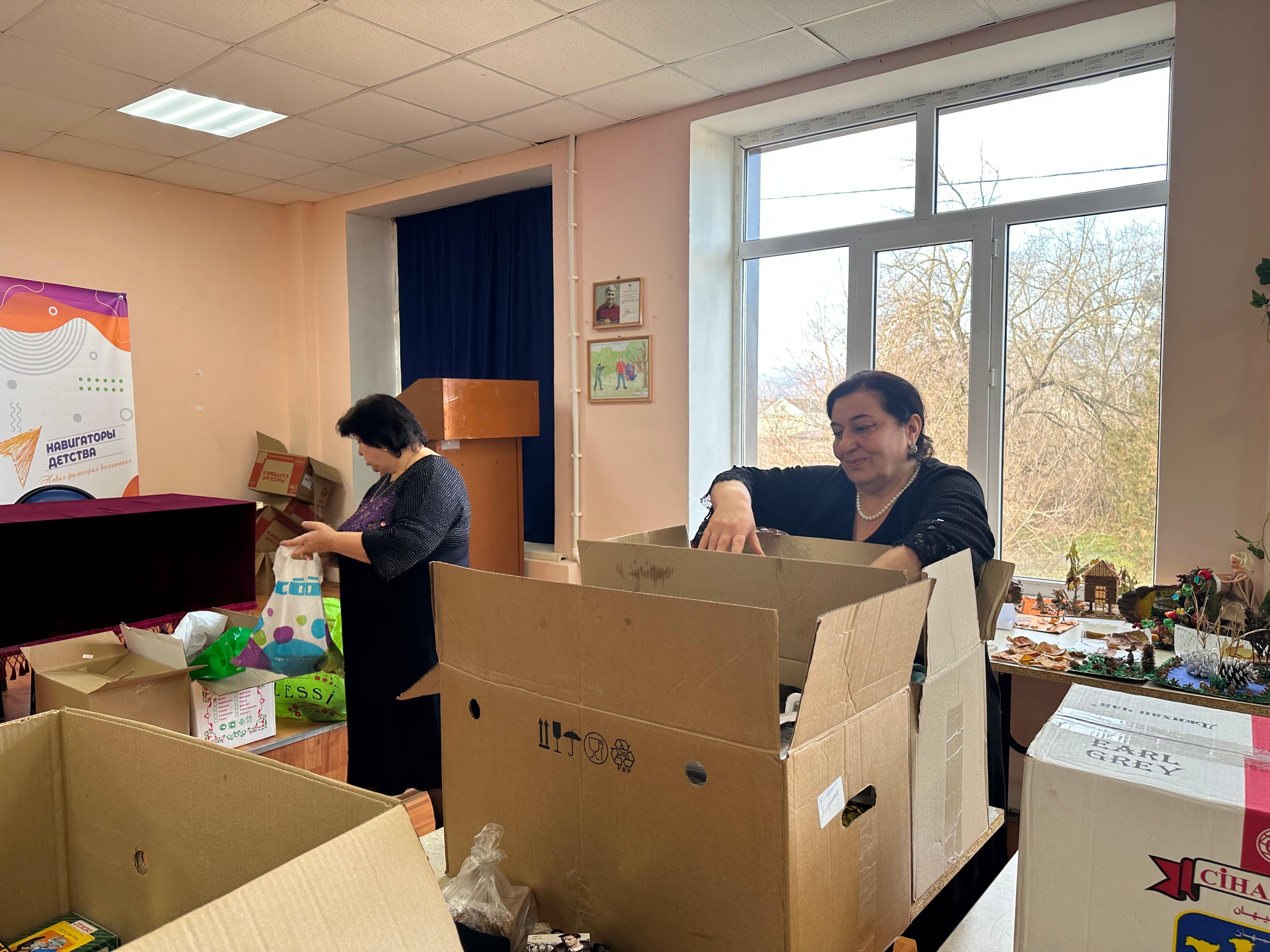 Единороссы Сулейман-Стальского района провели акцию «Посылка на СВО»