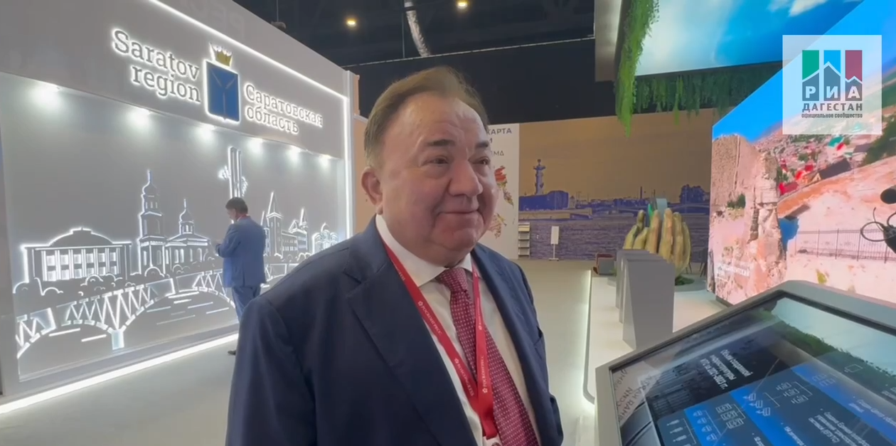 Глава Ингушетии посетил стенд Дагестана на ПМЭФ-2024