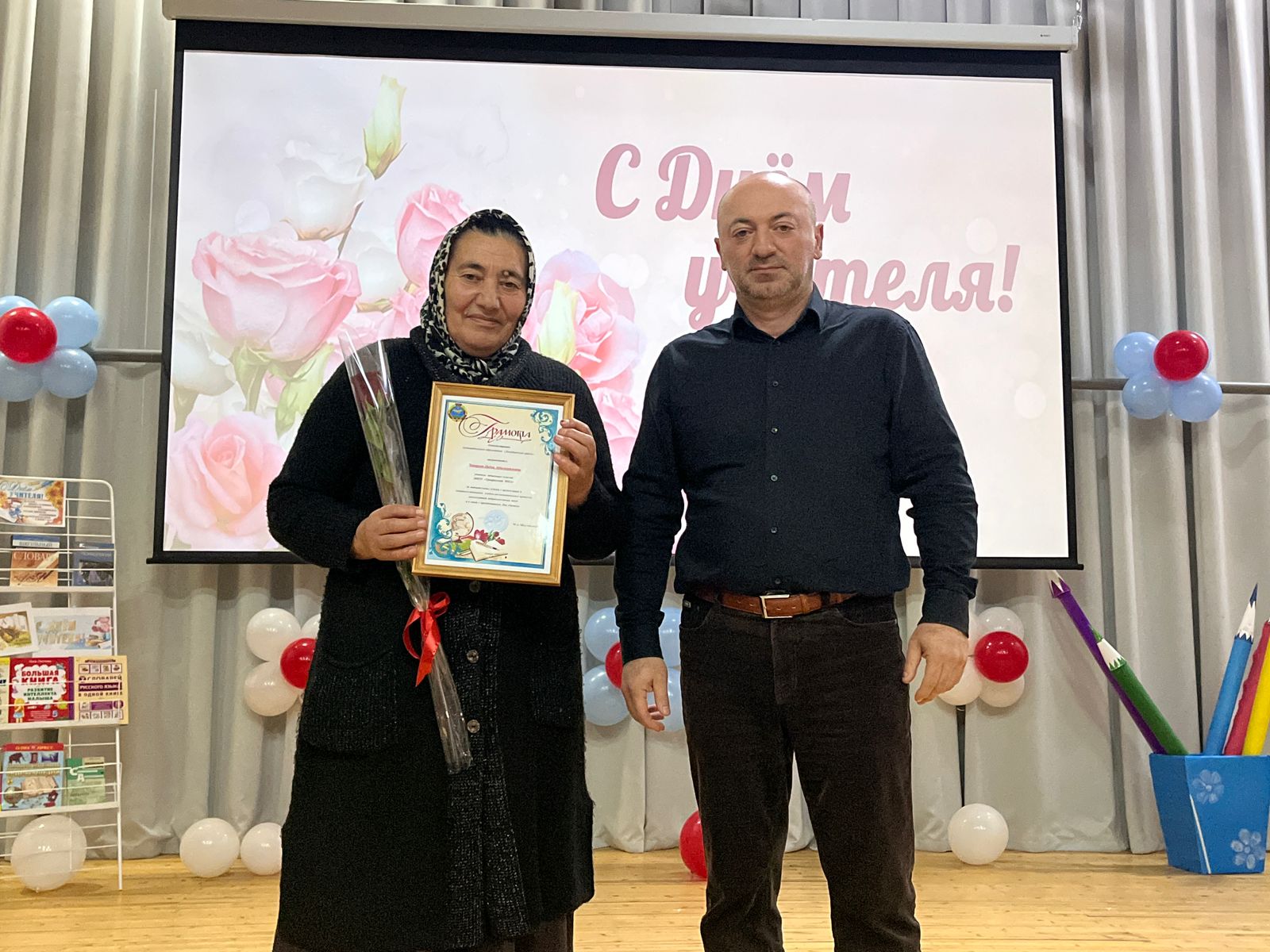 День учителя отметили в Дахадаевском районе