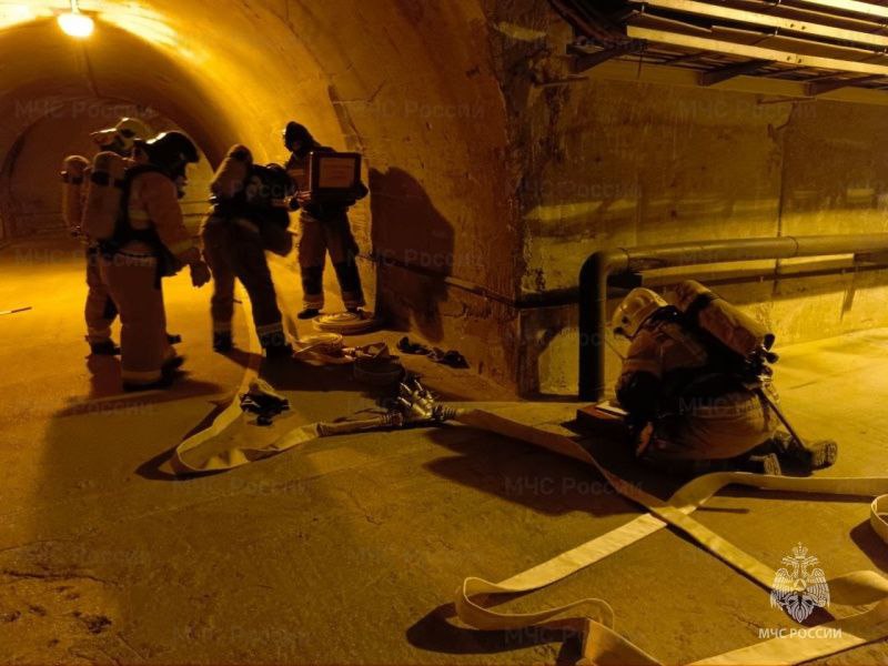 Огнеборцы ликвидировали условное возгорание в Гимринском тоннеле