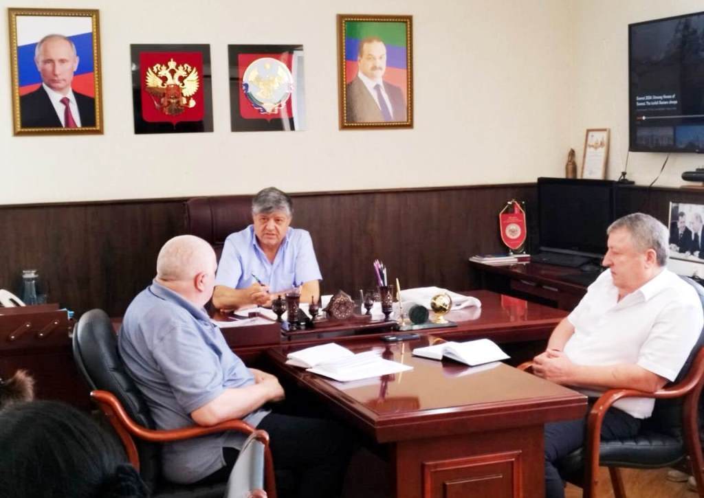 Аппаратное совещание состоялось в Гунибском районе