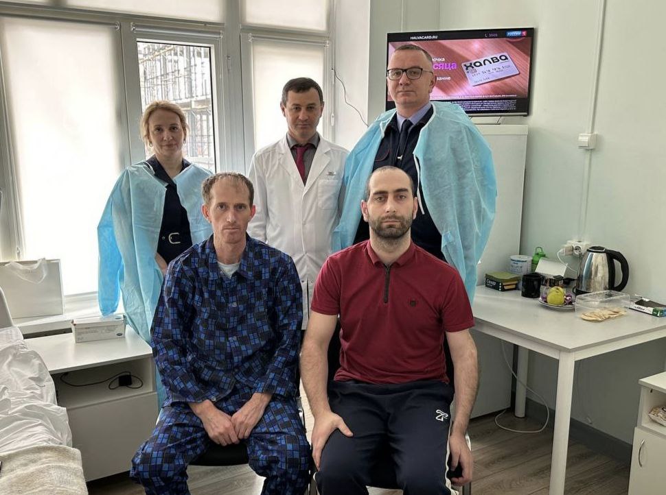 Следователи навестили участников СВО, проходящих лечение в республиканской больнице