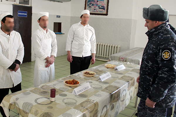 Осужденные колонии №7 в Дагестане сошлись в «кулинарном поединке»