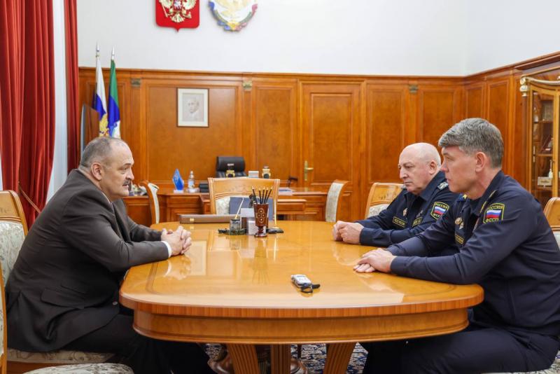 Глава Дагестана встретился с главным судебным приставом России