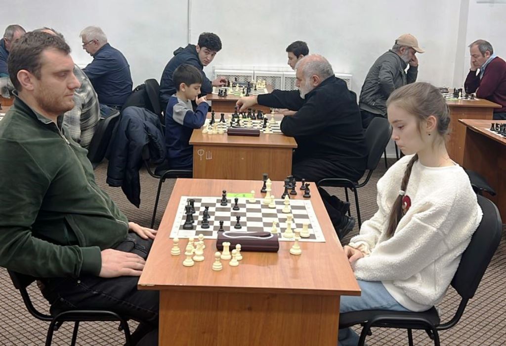 В Махачкале состоялся шахматный турнир памяти профессора Магомеда Гаджиалиева