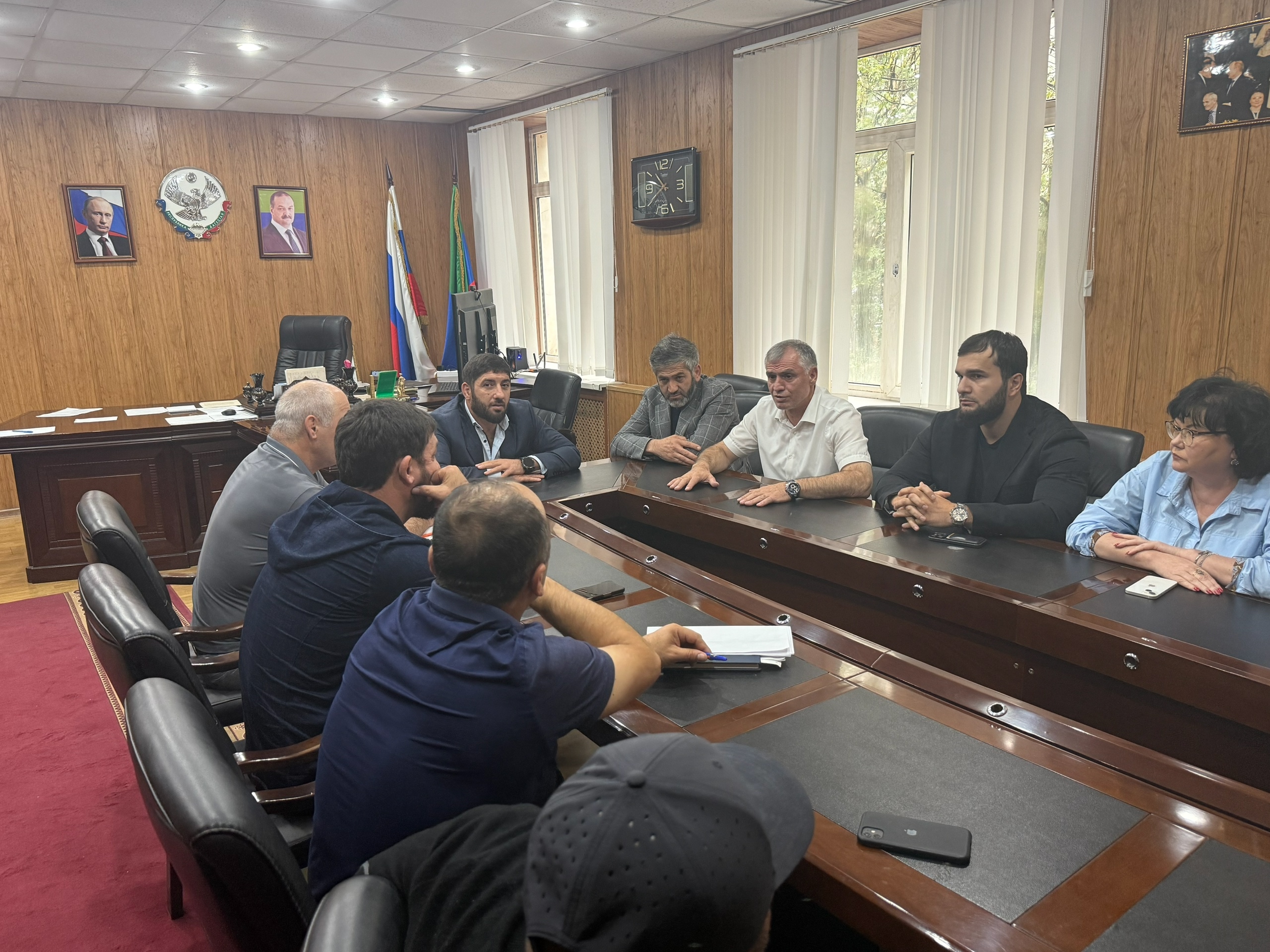 Руководитель «Дагэнерго» с рабочим визитом посетил Тляратинский район