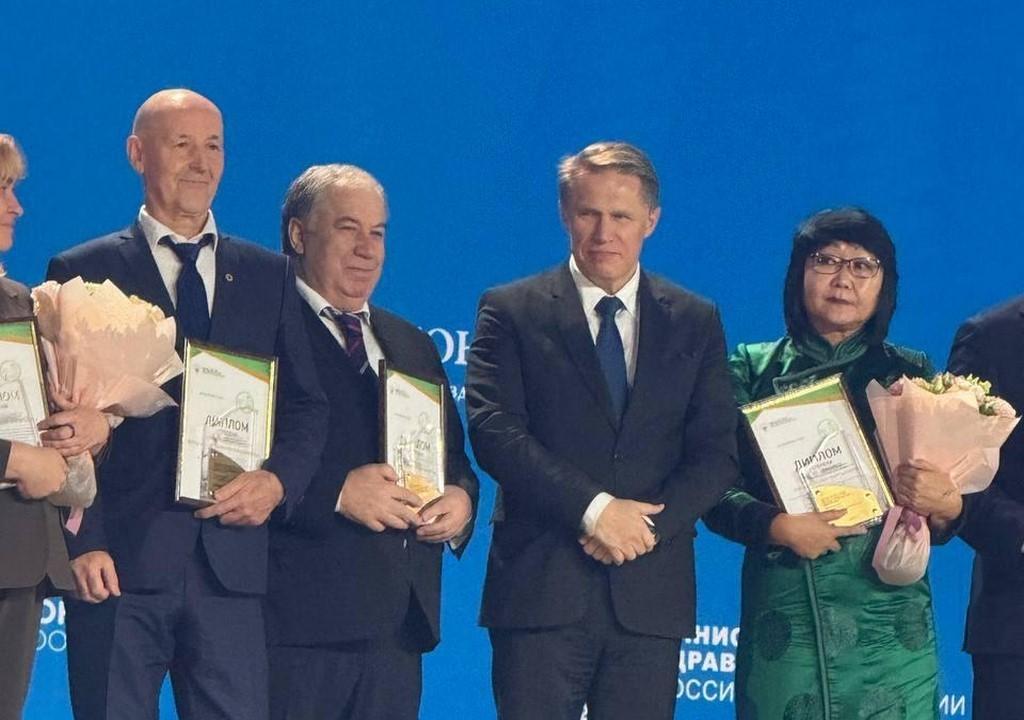 Дагестанский главврач удостоен награды «Лучший руководитель медицинской организации»