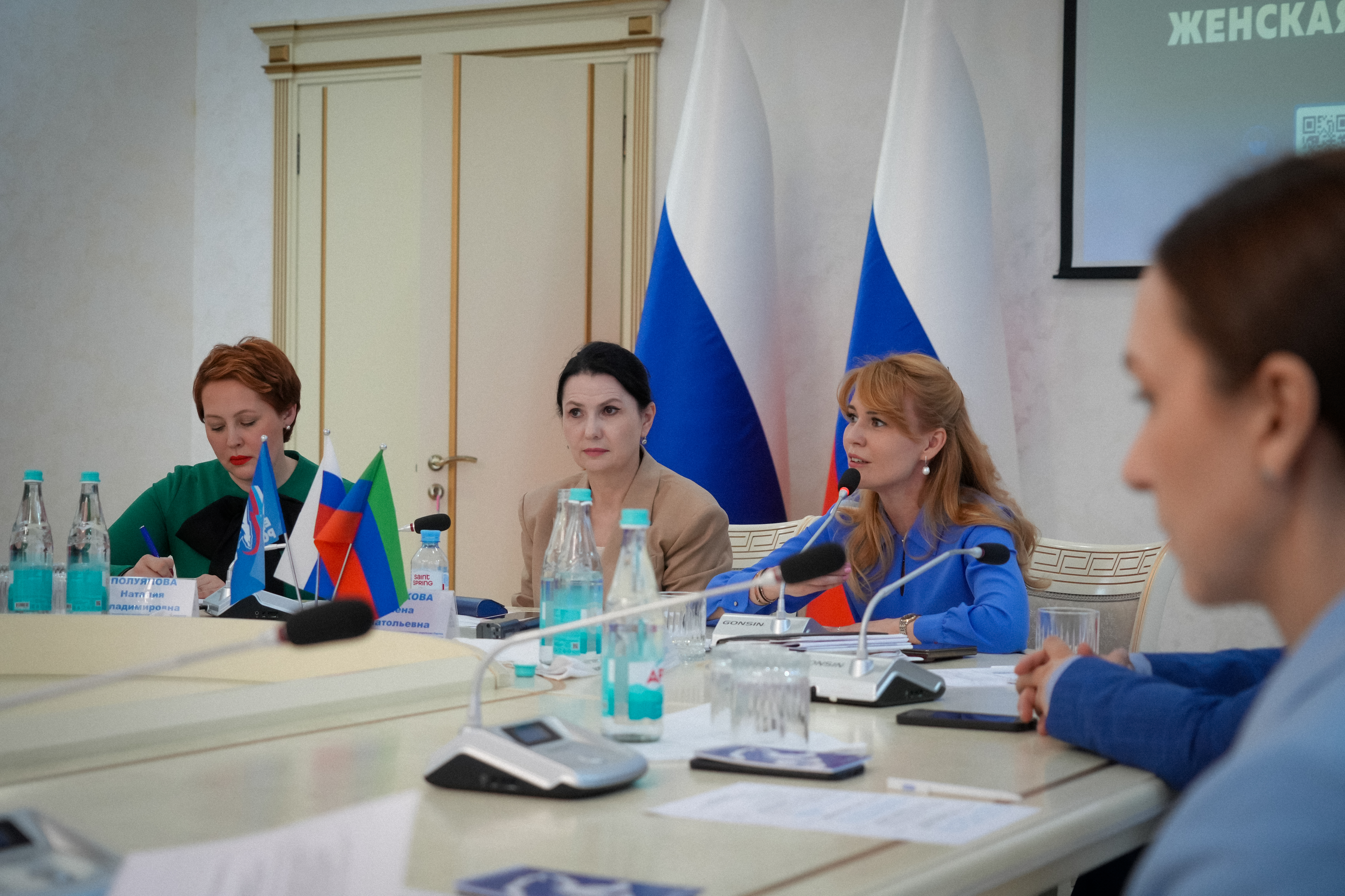 «Единая Россия» провела в Дагестане обучающий курс женской политшколы для активисток республики