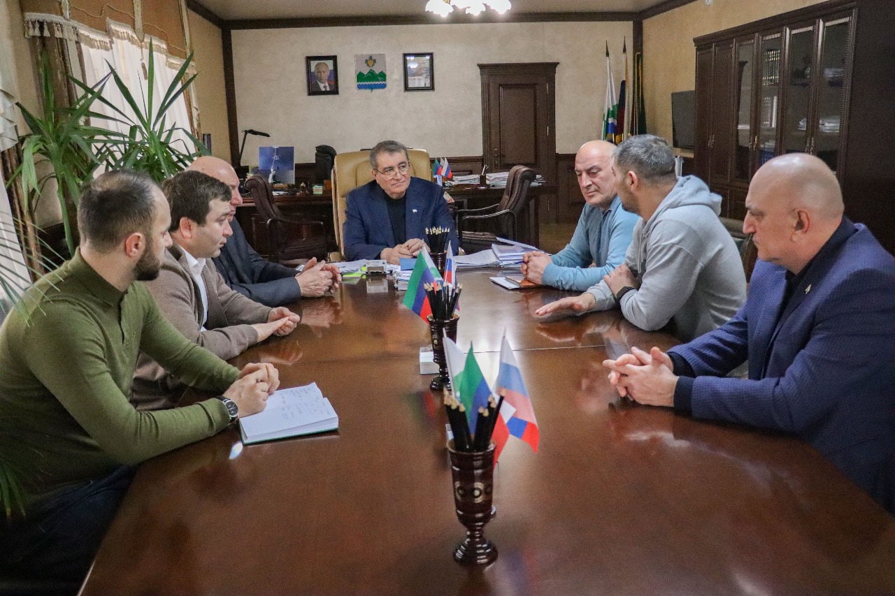 Мавсум Рагимов встретился с участником СВО Мехти Мехтиевым