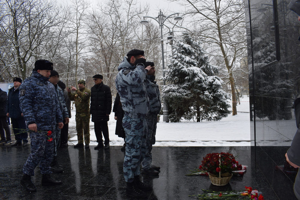 Росгвардейцы Дагестана приняли участие в патриотической акции «Ленточка памяти»