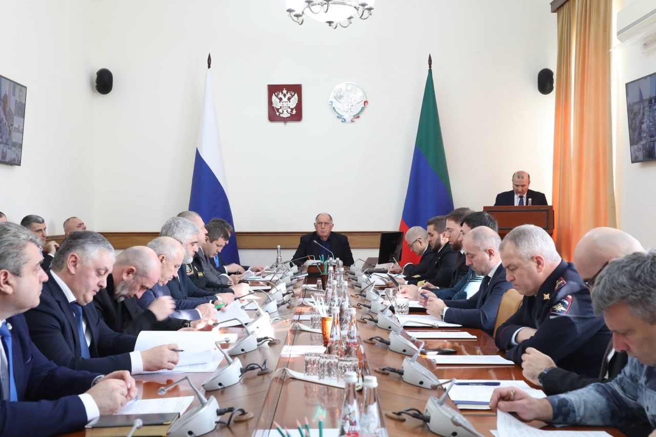 Абдулмуслим Абдулмуслимов провел заседание Совета по морской деятельности