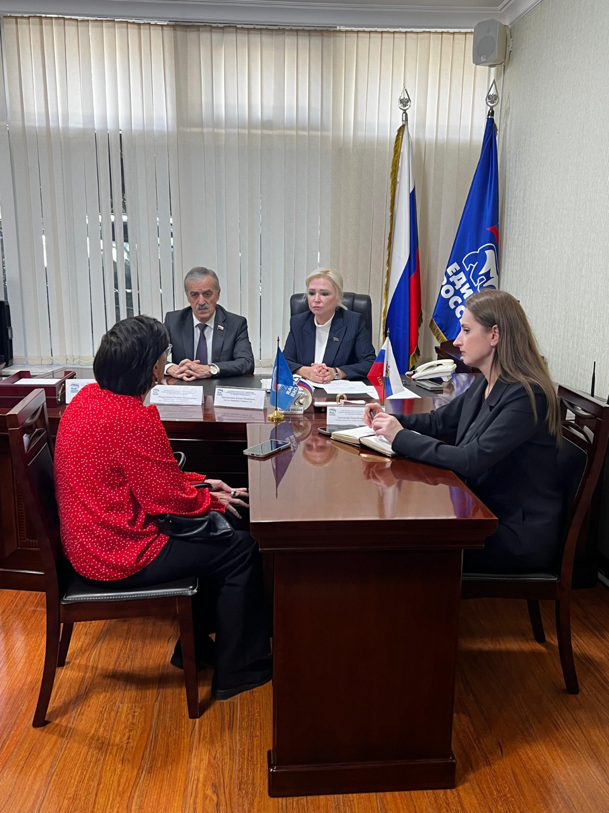 Елена Павлюченко провела прием граждан по вопросам образования