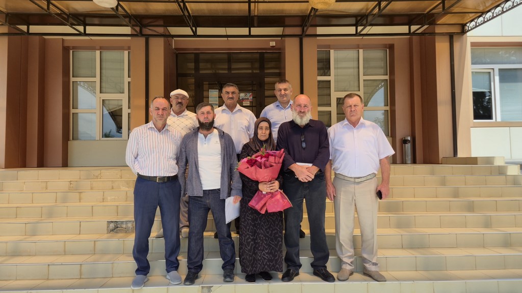 В Казбековском районе прошла церемония вручения госнаград героям СВО