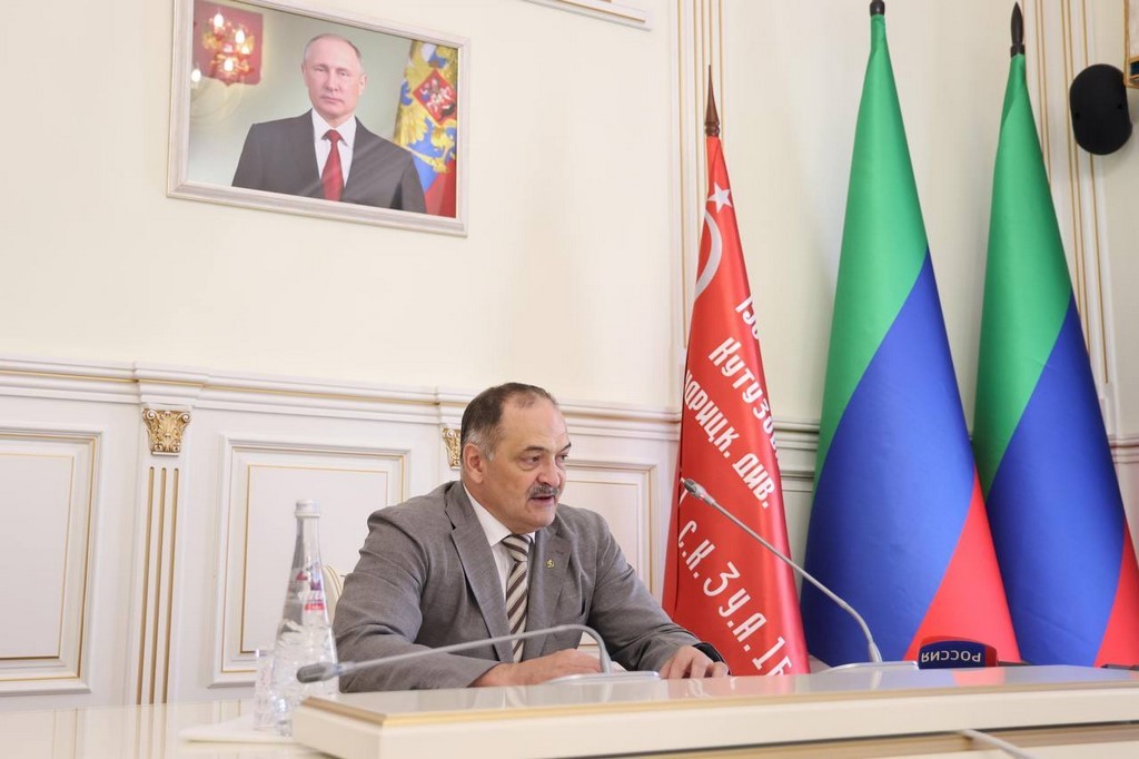 Сергей Меликов дал старт марафону открытия новых школ и детсадов в Дагестане