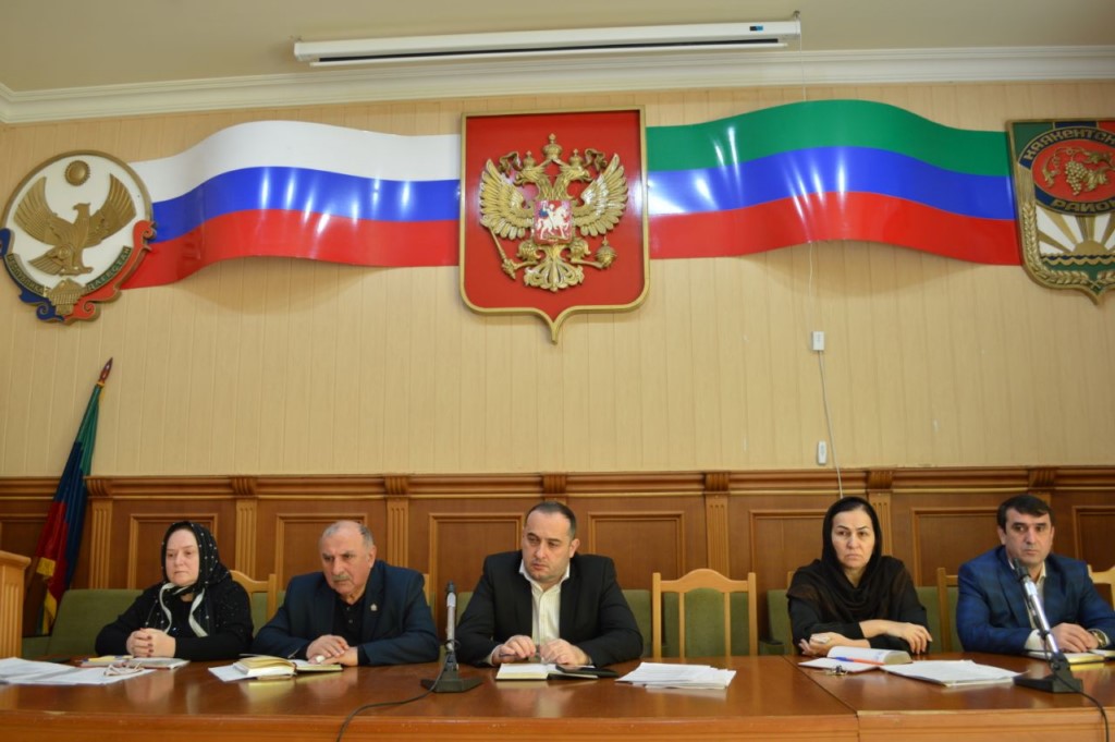 Глава Каякентского района провел совещание по актуальным вопросам