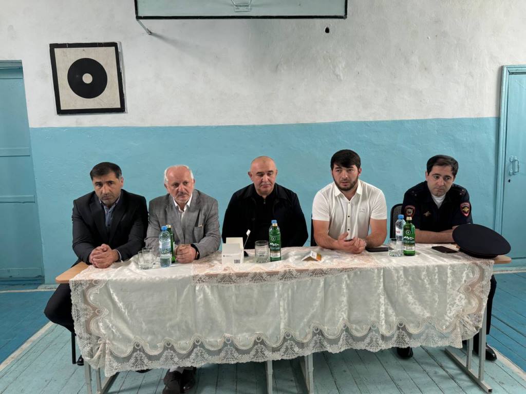 В школах Хасавюрта продолжаются мероприятия по предупреждению наркомании