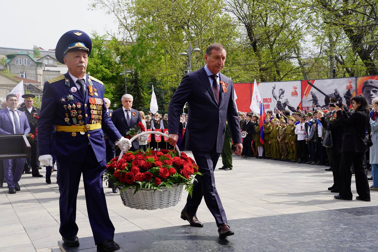 Патриотическая акция «Вахта Памяти» прошла в Махачкале