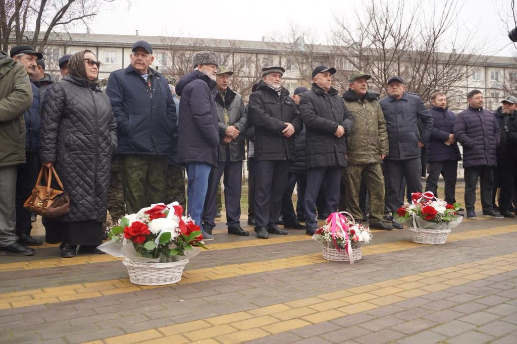 В Кизилюрте почтили память погибших воинов-интернационалистов