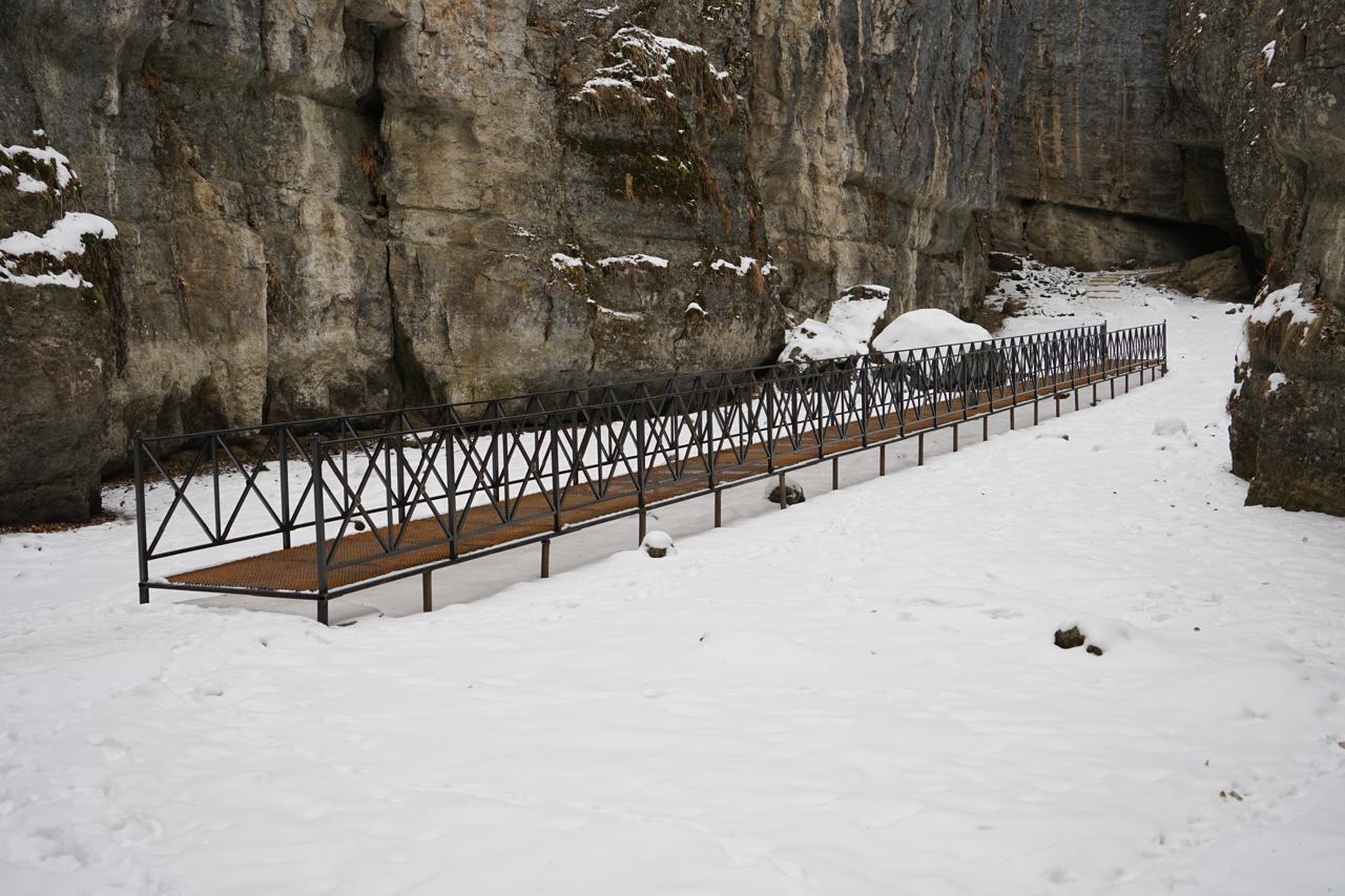 Ход благоустройства природного памятника «Каменная чаша» проверили единороссы Хунзахского района
