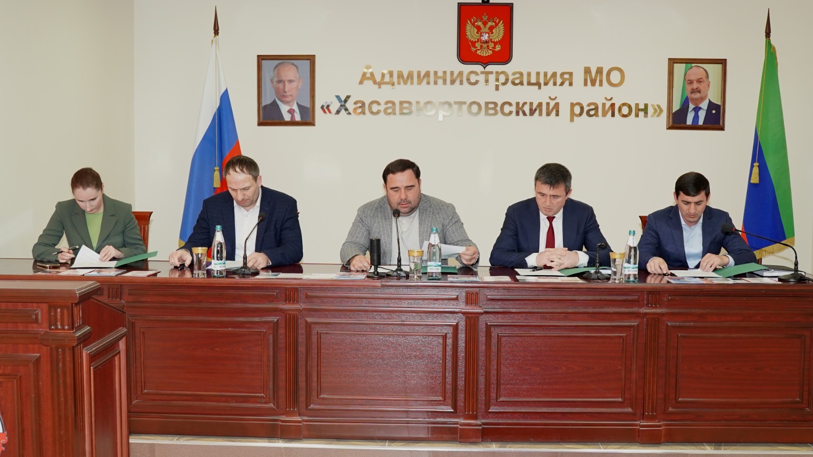 Глава Хасавюртовского района провел внеочередное заседание антитеррористической комиссии