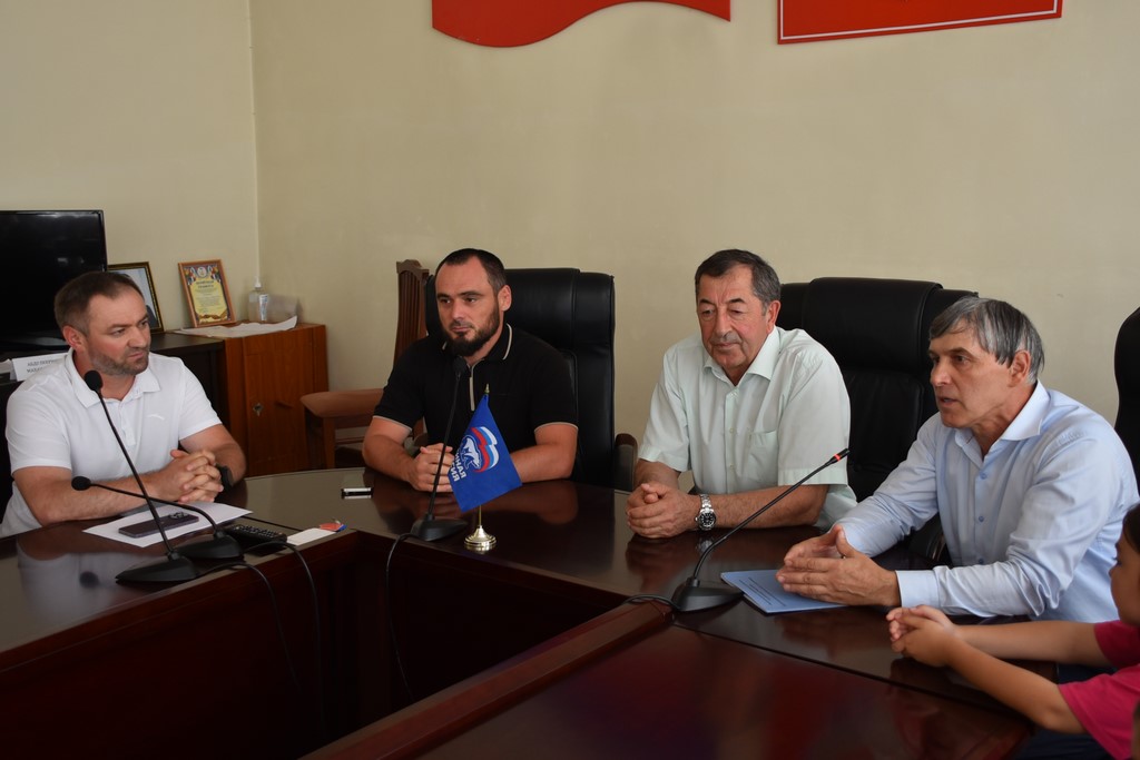 Акция «Собери ребенка в школу» прошла в Акушинском районе